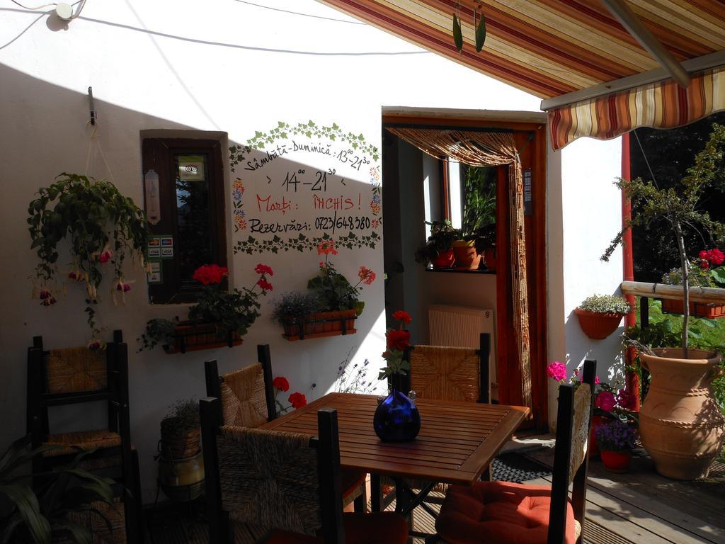 Bistro-Pension La Teleferic Sinaia Luaran gambar