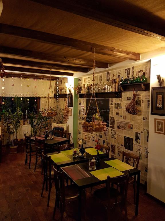 Bistro-Pension La Teleferic Sinaia Luaran gambar