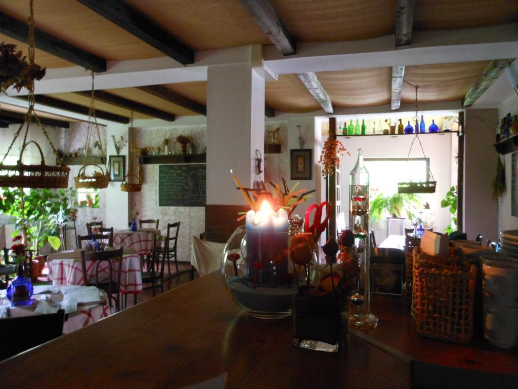 Bistro-Pension La Teleferic Sinaia Luaran gambar
